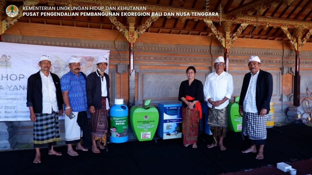 Workshop Pengelolaan Sampah Pura yang Berkelanjutan di Jaba Tengah Pura Ulundanu Batur