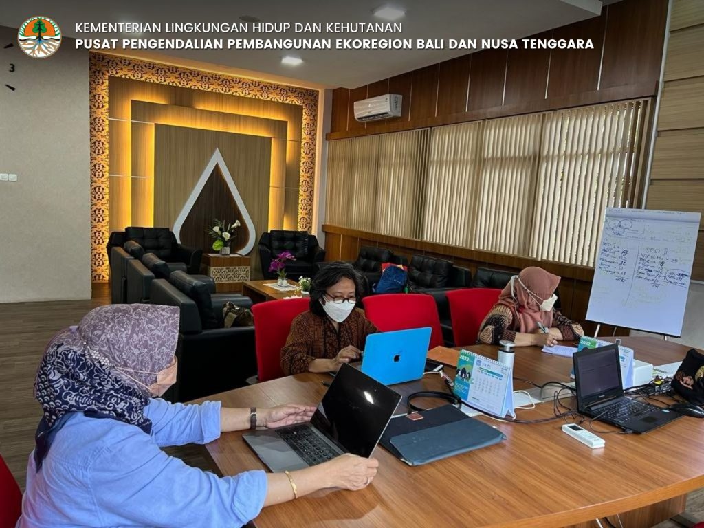 Kunjungan Tim Sub Pokja PUG P3E Bali Nusra ke UNS